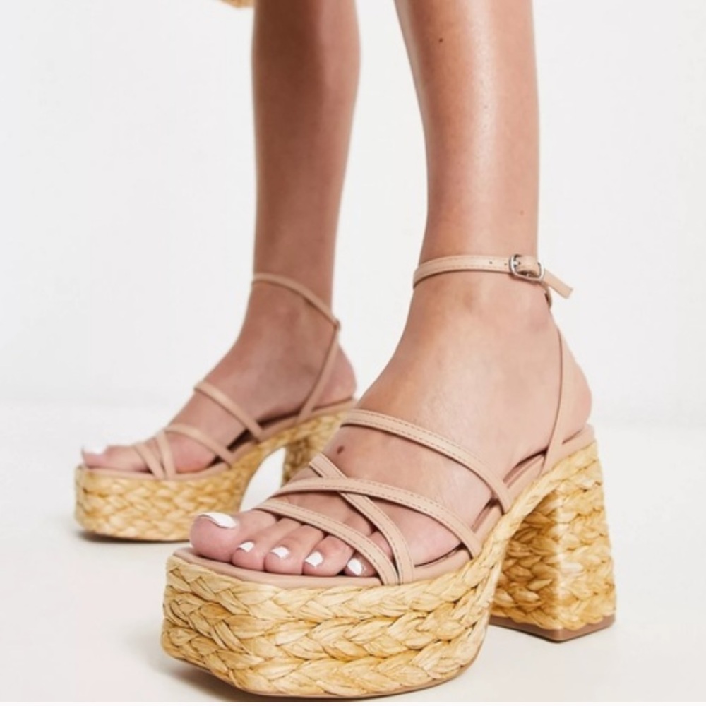 Belise Sandal in Cream Leather